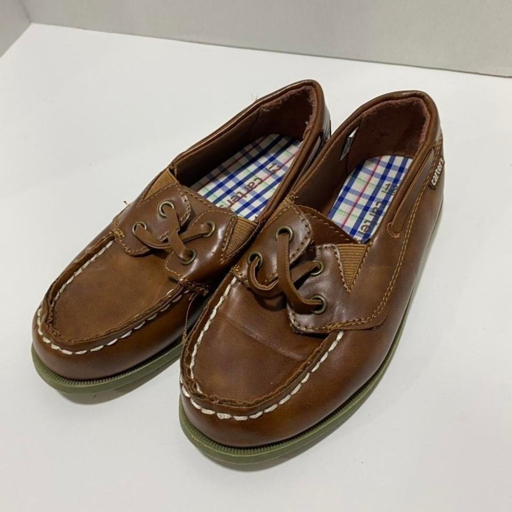 Carter Brown  boat shoes with green rubber sole boy size 12. SKU907#summer